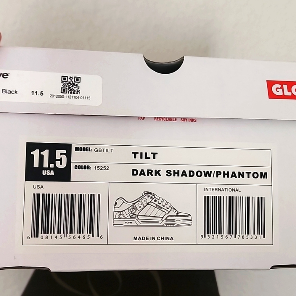Mens Globe sneaker skate shoe 11.5